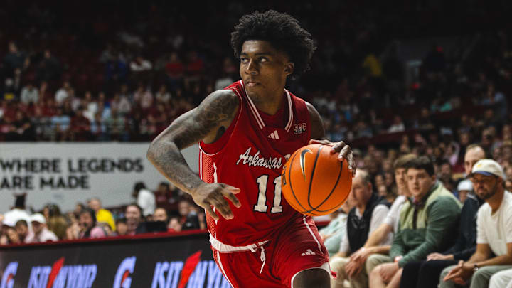 SY225C中型液压挖掘机